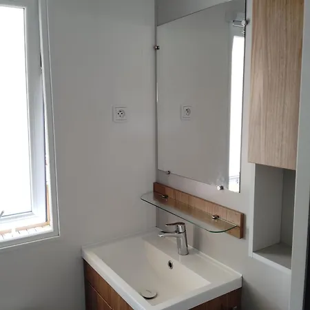 Campsite Fmlodge Mobilhome Evasion Serignan