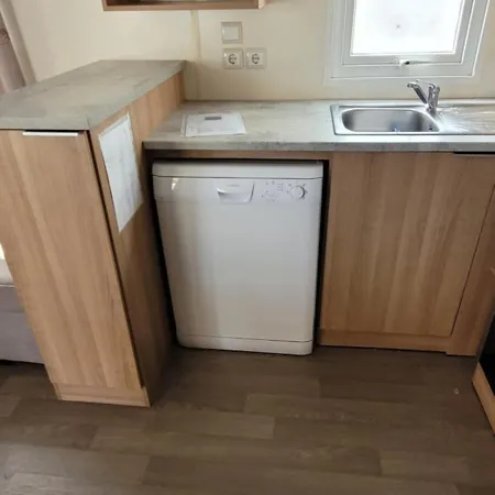 Fmlodge Mobilhome Oranger * Serignan